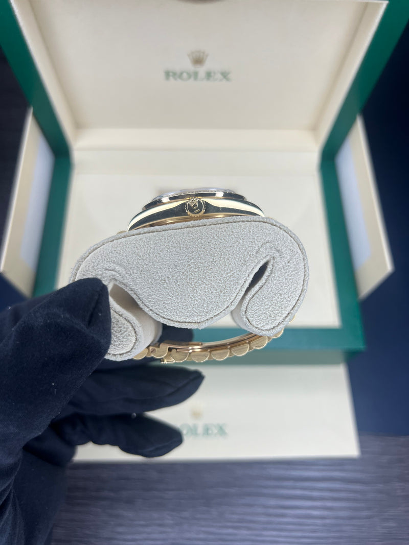 Rolex Day-Date 36 | Custom Dial & Bezel 18238 | Pre-owned 1990s