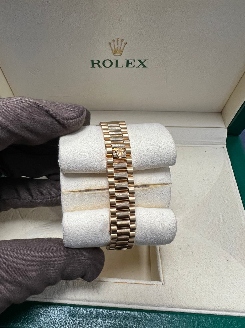 Ladies Rolex Datejust | Custom MOP Diamond Dial 69178 | Pre-owned 2000s