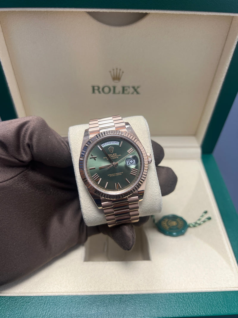 Rolex Day-Date 40 | Olive Green 228235 | Pre-owned 2023