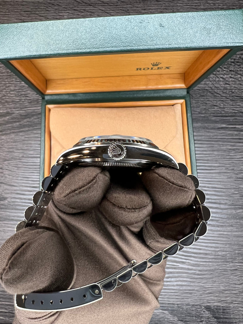 Rolex Datejust 36 | Blue Roman Numerals 16234 | Pre-owned 2008