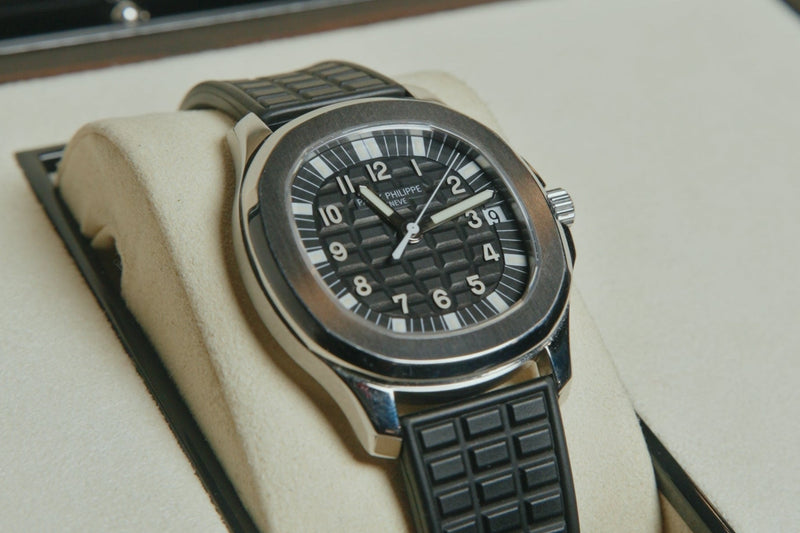 Patek Philippe Aquanaut 5065A | Pre-owned 2000s